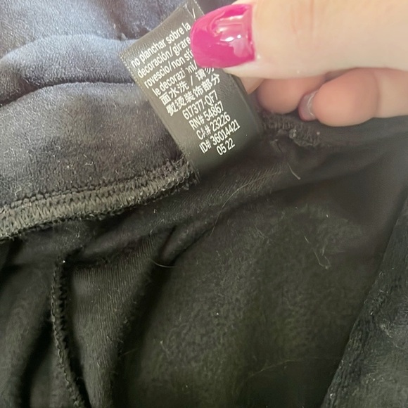 Victoria's Secret On Point Black Velour Jogger Style Sweatpants - Picture 12 of 12